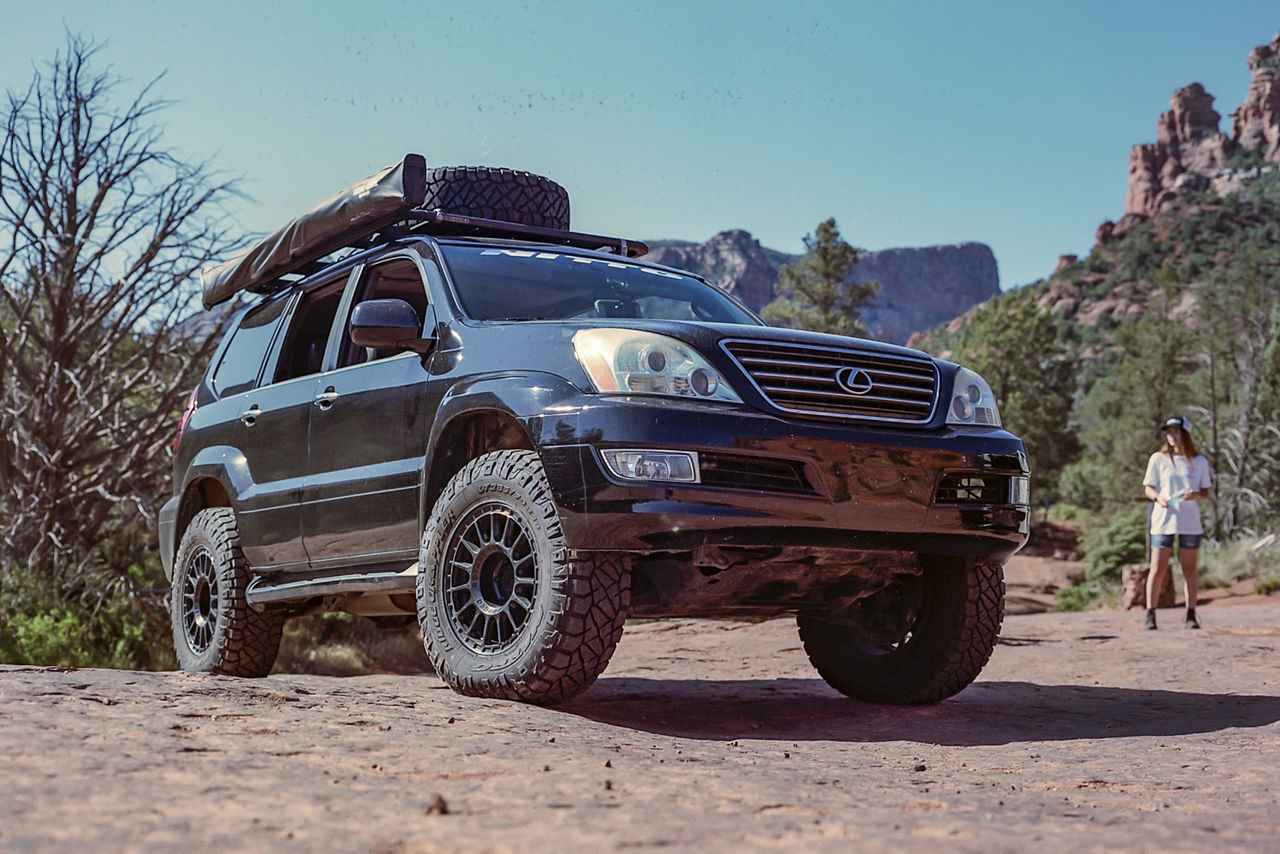 2006 Lexus GX470 - Black Rhino SANDSTORM - Black | Wheel Pros